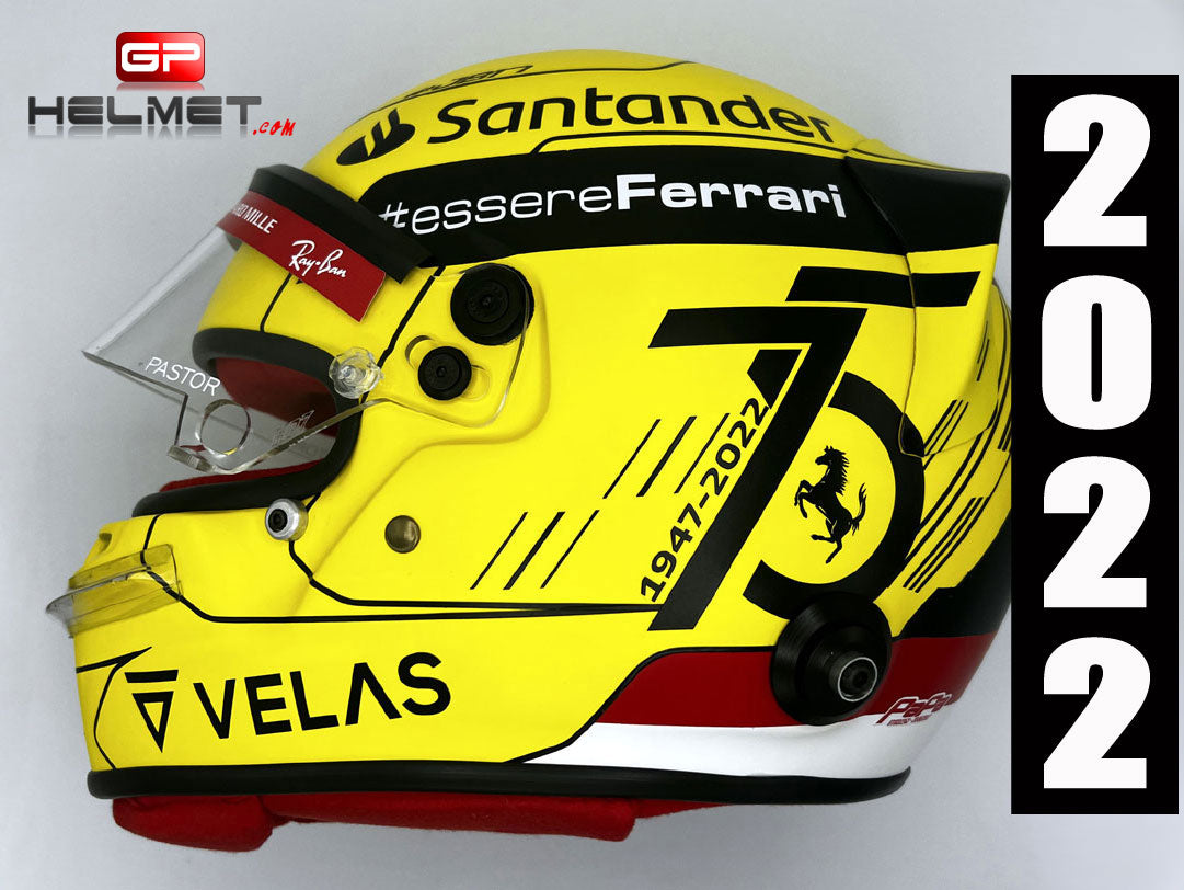 Voiture Miniature Ferrari F1-75 No 55 Sainz Monza 2022 Helmet 1/43